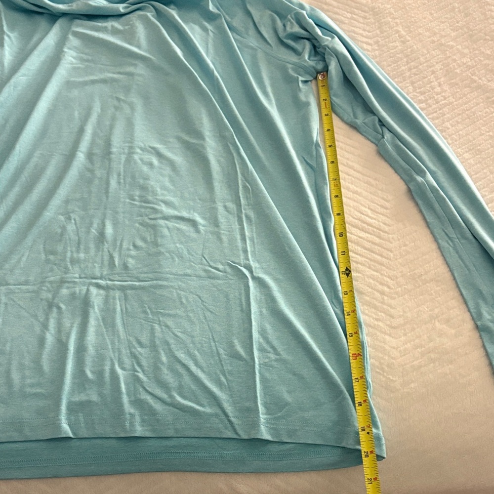 Soft Light Blue Hooded Pullover Top - Picture 4 of 4